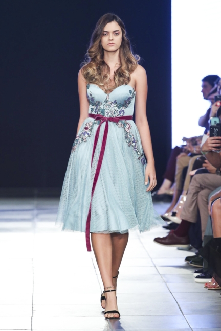 malliny-arab-fashion-week-ss20-dubai-2213