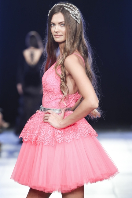 malliny-arab-fashion-week-ss20-dubai-2304