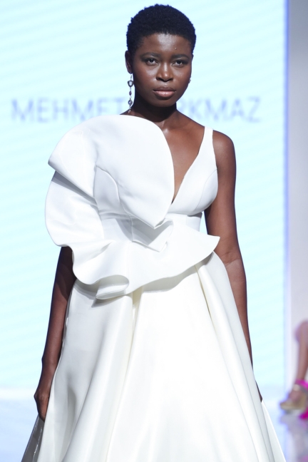 mehmet-korkmaz-arab-fashion-week-ss20-dubai-1601