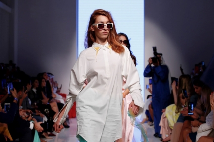 yly-studio-arab-fashion-week-ss20-dubai-5840