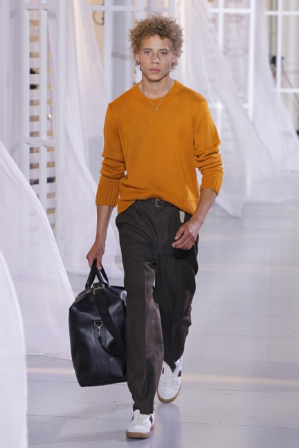 ami-alexandre-mattiussi-paris-mens-ss-17-12