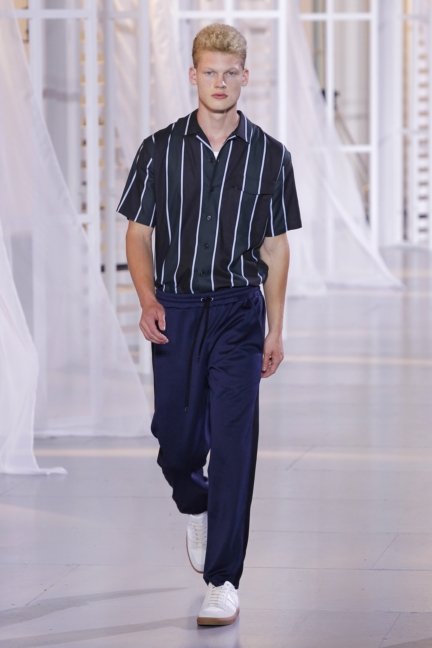 ami-alexandre-mattiussi-paris-mens-ss-17-22