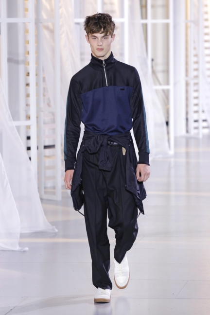 ami-alexandre-mattiussi-paris-mens-ss-17-32