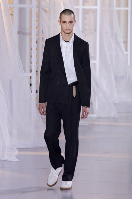 ami-alexandre-mattiussi-paris-mens-ss-17