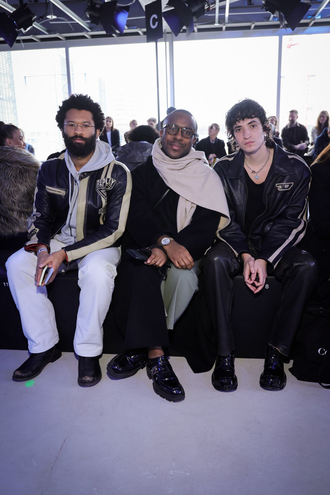 newest-bfw-aw24-joshuasammer-dennischuene-frontrow-web-019