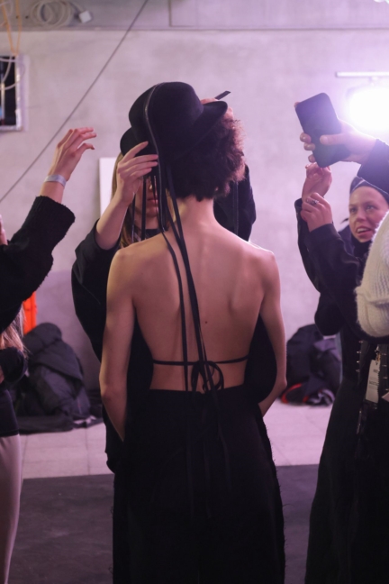 newest-bfw-aw24-joshuasammer-dzhus-backstage-web-074