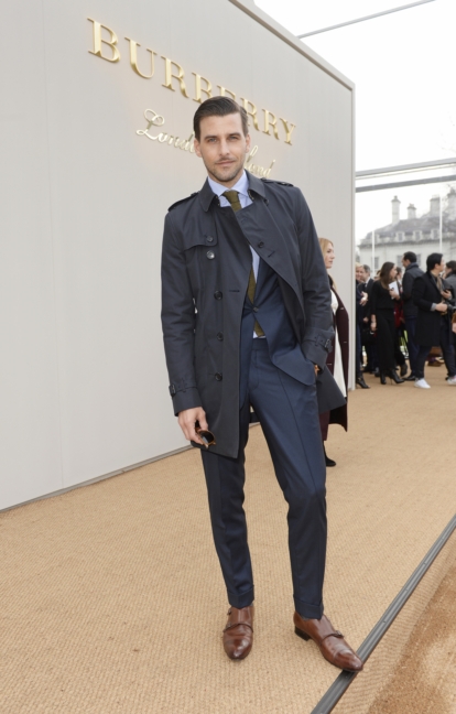 johannes-huebl-wearing-burberry-at-the-burberry-menswear-january-2016-show