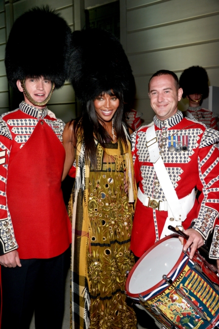 naomi-campbell-at-the-burberry-_london-in-los-angeles_-event_179392