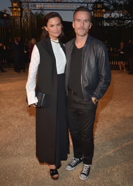 rosetta-millington-and-balthazar-getty-wearing-burberry-at-the-burberry-_london-in-los-angeles_-event