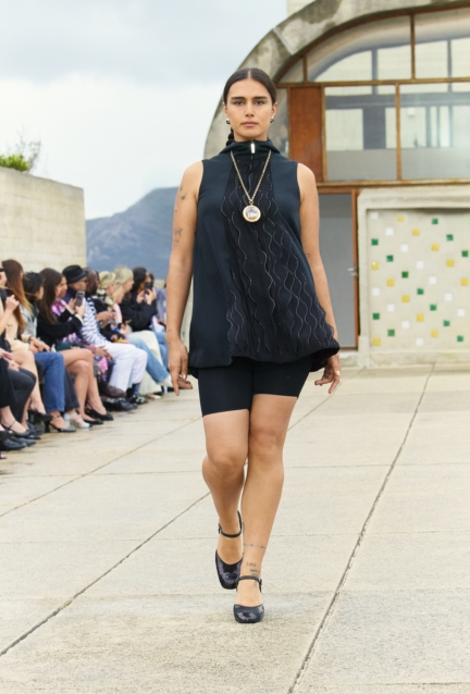 chanel_052_le-corbusier-unite-dhabitation-marseille-copyright-flc-adagp-paris-2024-1-hd