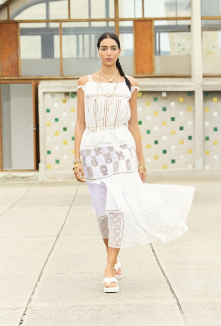 chanel_073_le-corbusier-unite-dhabitation-marseille-copyright-flc-adagp-paris-2024-1-hd