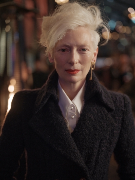 chanel_tilda_swinton_chanel_metiers-dart-2023_2024_show_december_7th_1-hd
