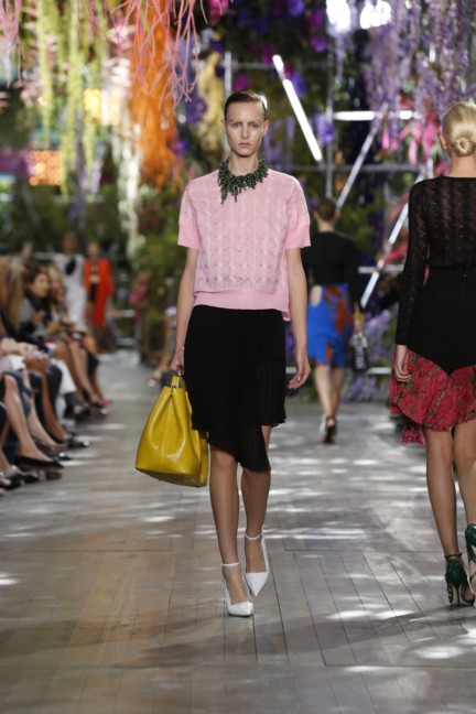 women_dior_pap_ss2014_look_05