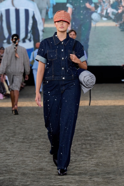 ss26-copenhagen-fashion-week-baum-und-pferdgarten-runway-2x3-james-cochrane-21