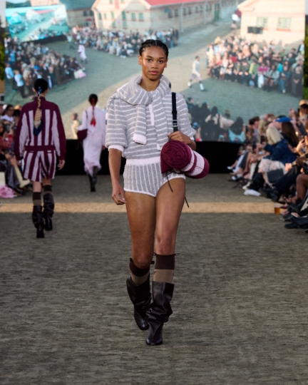 ss26-copenhagen-fashion-week-baum-und-pferdgarten-runway-4x5-james-cochrane-14