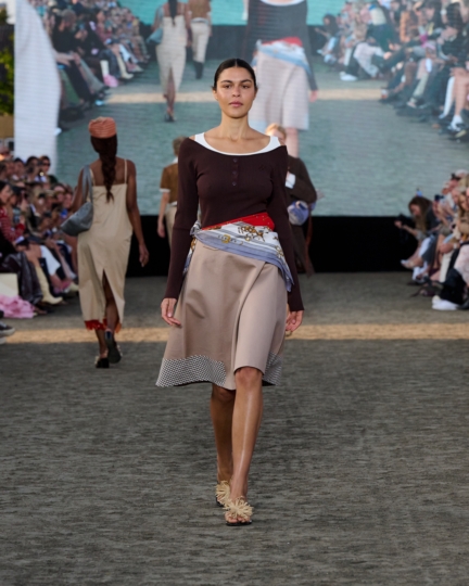 ss26-copenhagen-fashion-week-baum-und-pferdgarten-runway-4x5-james-cochrane-30