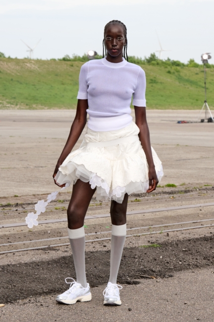 ss26-copenhagen-fashion-week-cecilie-bahnsen-runway-2x3-james-cochrane-27