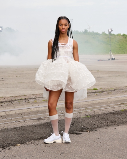 ss26-copenhagen-fashion-week-cecilie-bahnsen-runway-4x5-james-cochrane-12