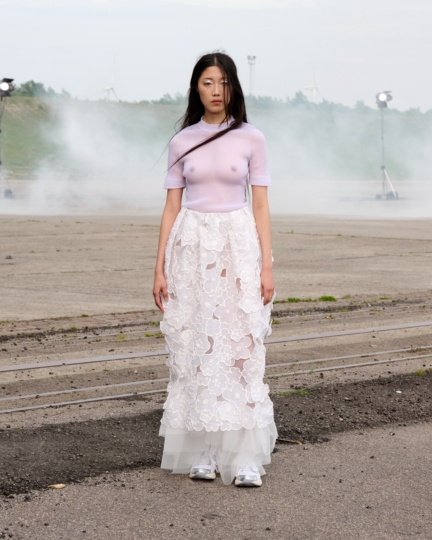 ss26-copenhagen-fashion-week-cecilie-bahnsen-runway-4x5-james-cochrane-3