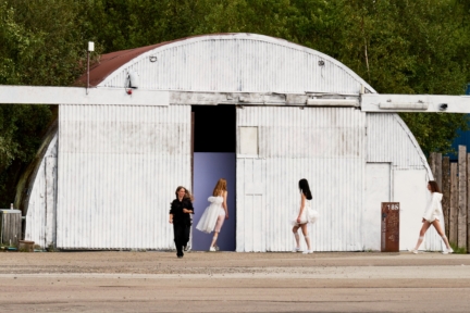 ss26-copenhagen-fashion-week-cecilie-bahnsen-runway-4x5-james-cochrane-38