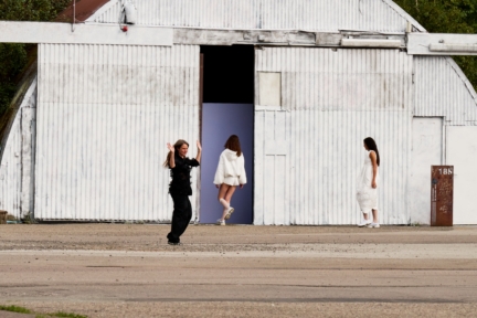 ss26-copenhagen-fashion-week-cecilie-bahnsen-runway-4x5-james-cochrane-39