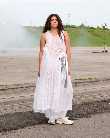 ss26-copenhagen-fashion-week-cecilie-bahnsen-runway-4x5-james-cochrane-9