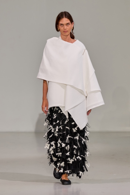 ss26-copenhagen-fashion-week-freya-dalsjo-runway-2x3-james-cochrane-13