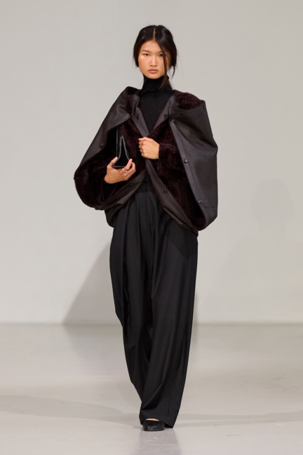 ss26-copenhagen-fashion-week-freya-dalsjo-runway-2x3-james-cochrane-20