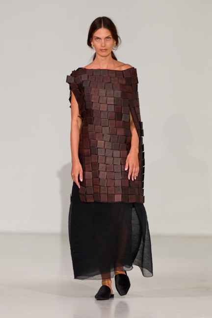 ss26-copenhagen-fashion-week-freya-dalsjo-runway-2x3-james-cochrane-24