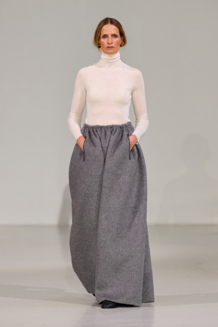 ss26-copenhagen-fashion-week-freya-dalsjo-runway-2x3-james-cochrane-7