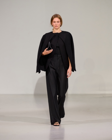 ss26-copenhagen-fashion-week-freya-dalsjo-runway-4x5-james-cochrane-21