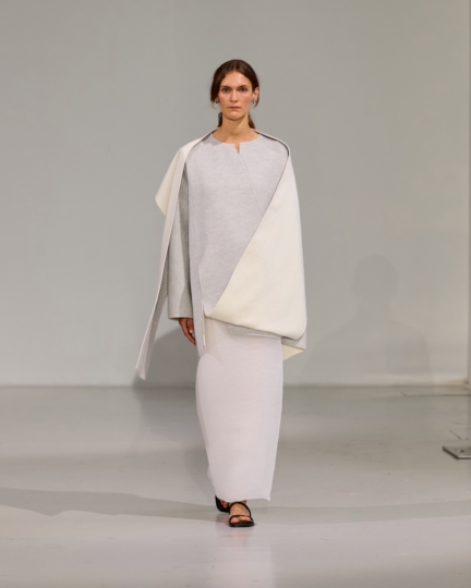 ss26-copenhagen-fashion-week-freya-dalsjo-runway-4x5-james-cochrane-3