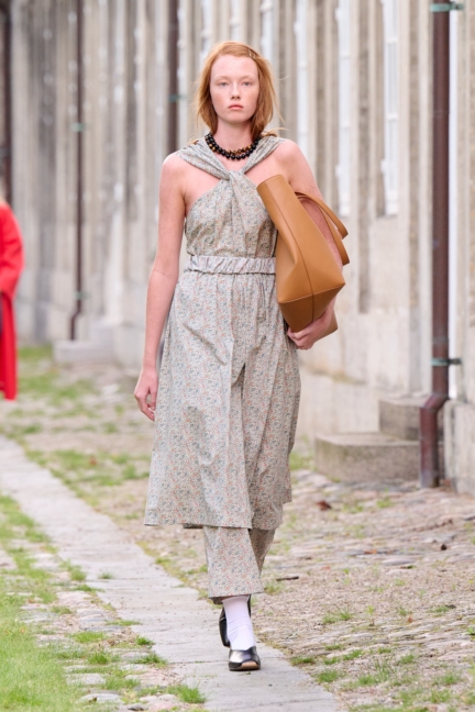 ss26-copenhagen-fashion-week-skall-studio-runway-2x3-james-cochrane-13