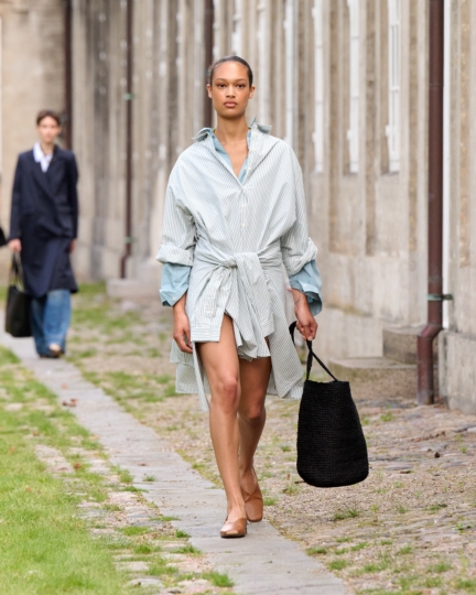 ss26-copenhagen-fashion-week-skall-studio-runway-4x5-james-cochrane-20