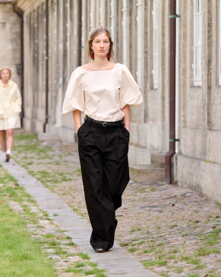 ss26-copenhagen-fashion-week-skall-studio-runway-4x5-james-cochrane-23