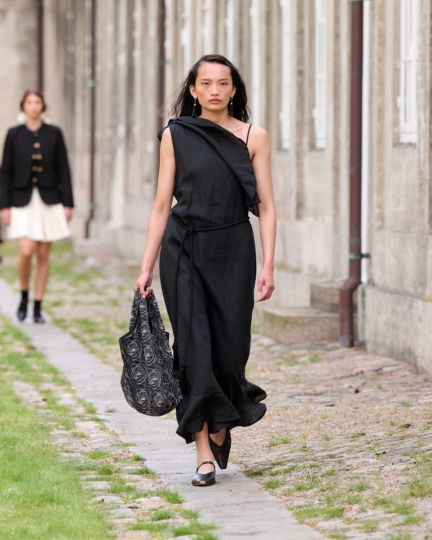 ss26-copenhagen-fashion-week-skall-studio-runway-4x5-james-cochrane-29