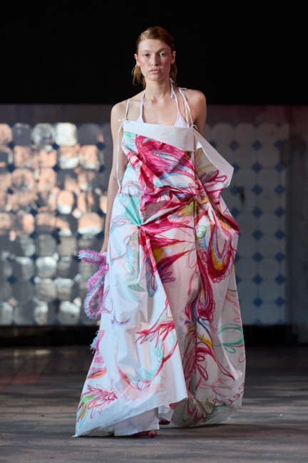 ss26-copenhagen-fashion-week-swedish-school-of-textiles-runway-2x3-james-cochrane-13