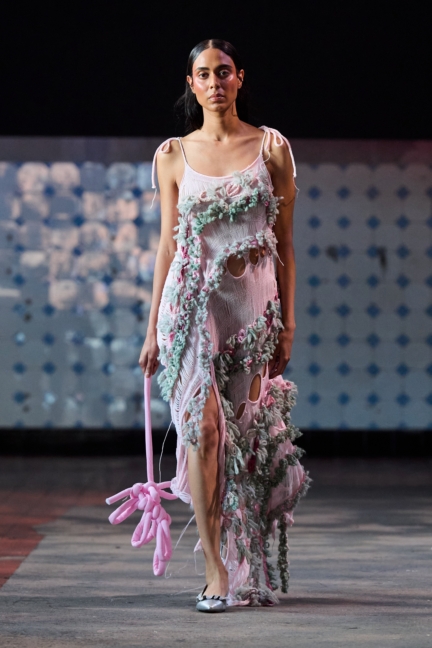 ss26-copenhagen-fashion-week-swedish-school-of-textiles-runway-2x3-james-cochrane-14