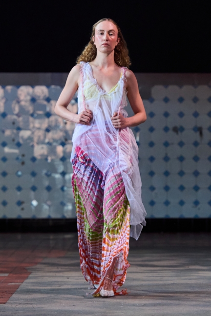 ss26-copenhagen-fashion-week-swedish-school-of-textiles-runway-2x3-james-cochrane-15