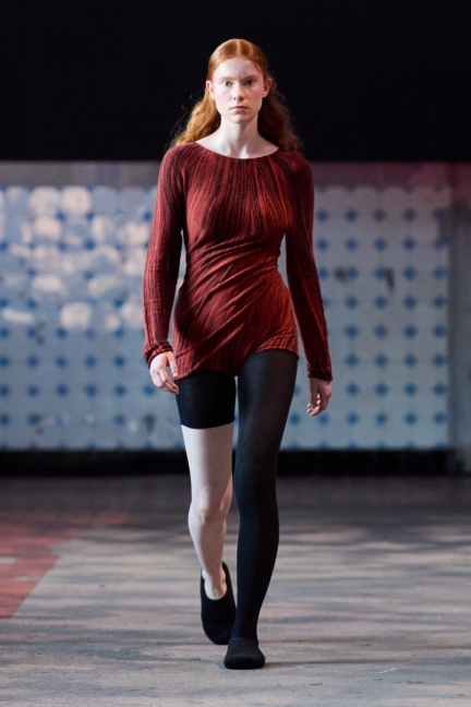 ss26-copenhagen-fashion-week-swedish-school-of-textiles-runway-2x3-james-cochrane-27