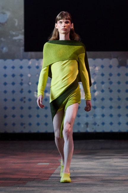 ss26-copenhagen-fashion-week-swedish-school-of-textiles-runway-2x3-james-cochrane-28