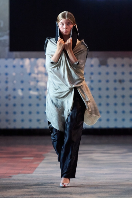 ss26-copenhagen-fashion-week-swedish-school-of-textiles-runway-2x3-james-cochrane-34