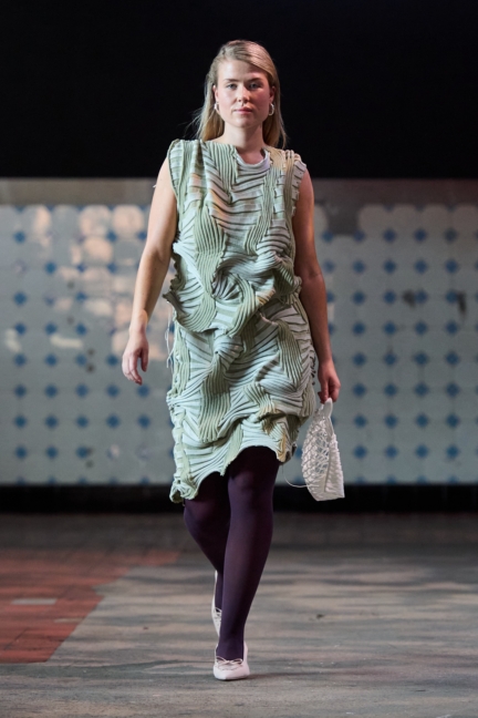 ss26-copenhagen-fashion-week-swedish-school-of-textiles-runway-2x3-james-cochrane-64