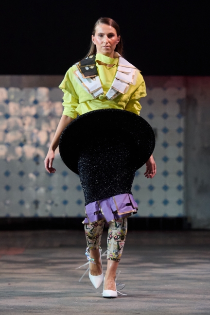 ss26-copenhagen-fashion-week-swedish-school-of-textiles-runway-2x3-james-cochrane-71