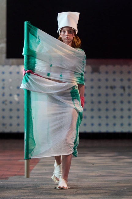 ss26-copenhagen-fashion-week-swedish-school-of-textiles-runway-2x3-james-cochrane-78