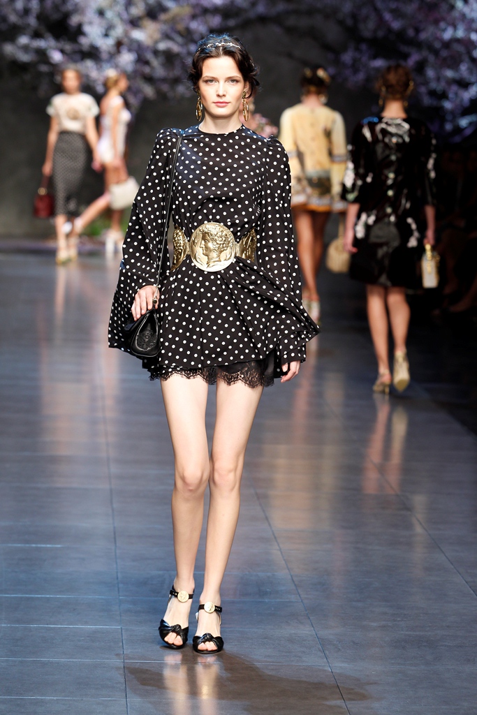 dolcegabbana-womens-show-ss-2014-13