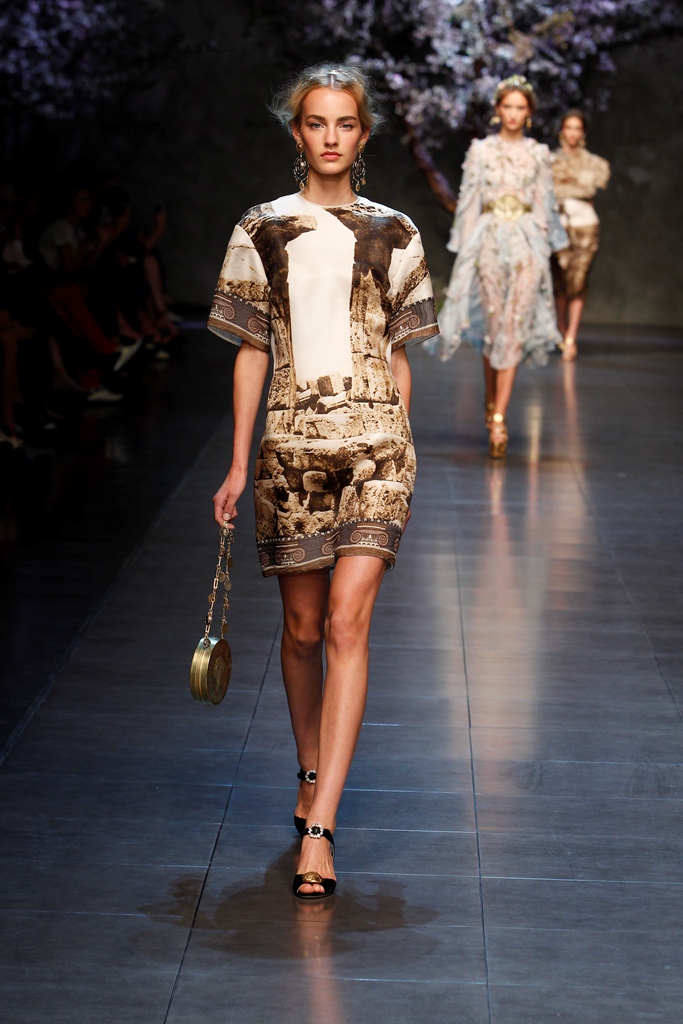 dolcegabbana-womens-show-ss-2014-3