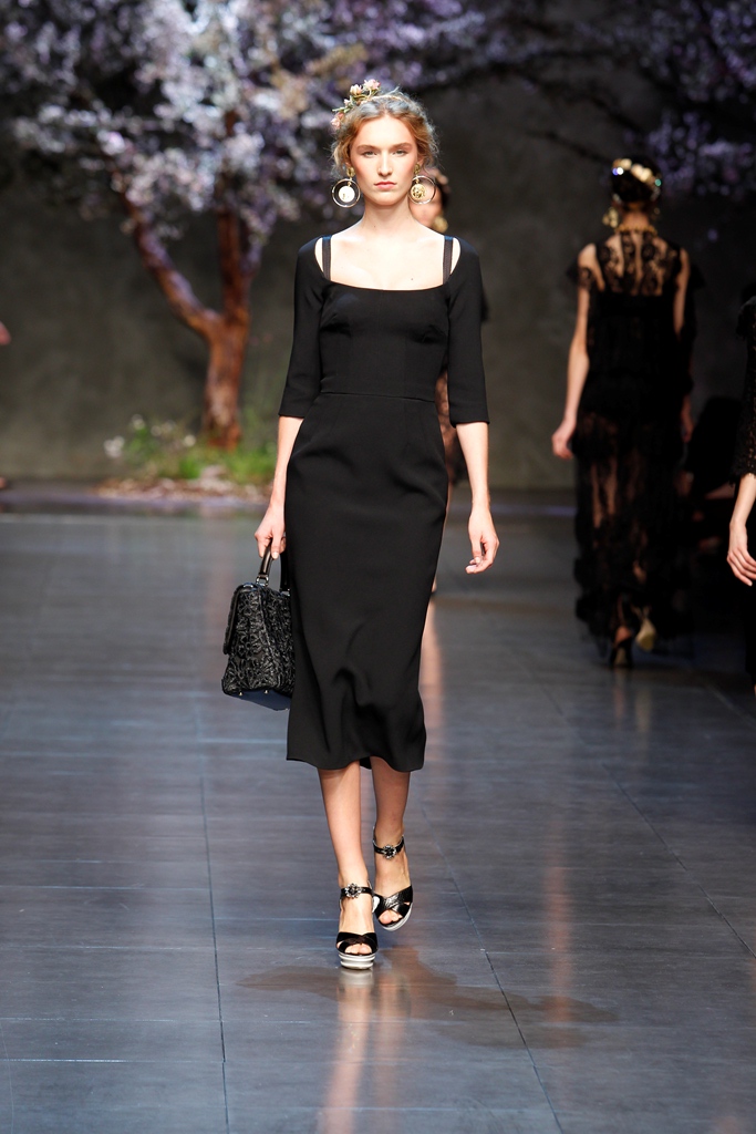 dolcegabbana-womens-show-ss-2014-49