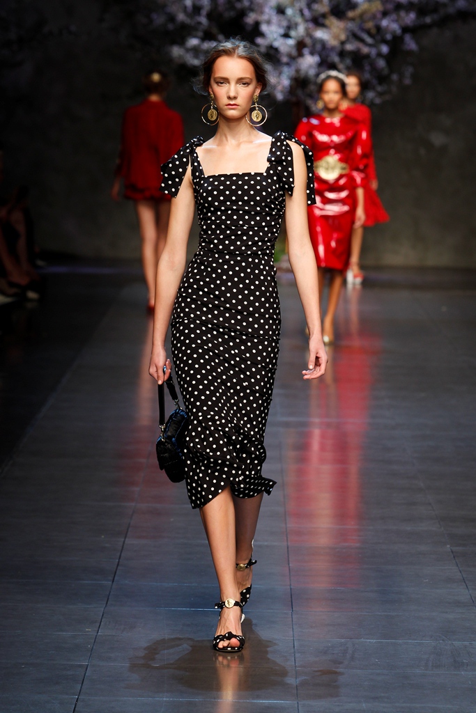 dolcegabbana-womens-show-ss-2014-72