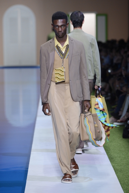 fendi-milan-mens-ss-17-12